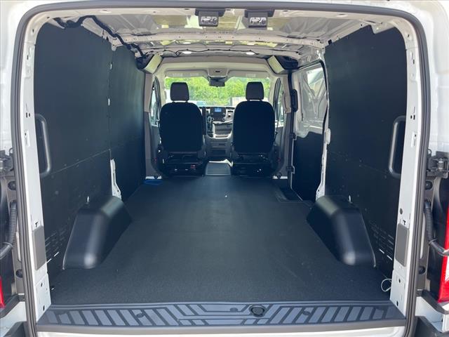 2025 Ford Transit Base