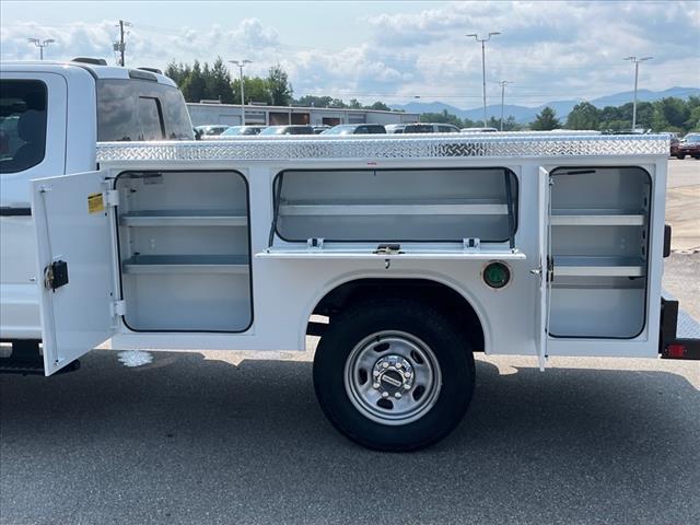 2025 Ford F-350 Super Duty XL