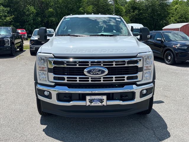 2025 Ford F-600SD 