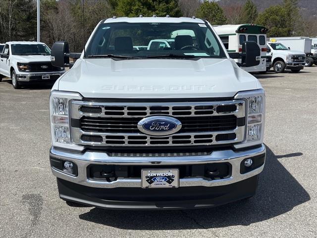 2025 Ford F-350 Super Duty XL DRW