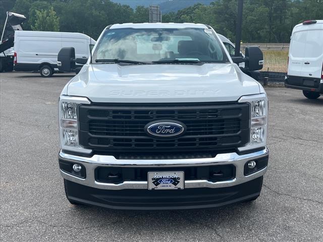 2025 Ford F-350 Super Duty XL