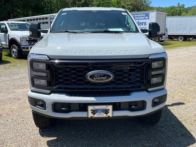 2025 Ford F-350 Super Duty XLT