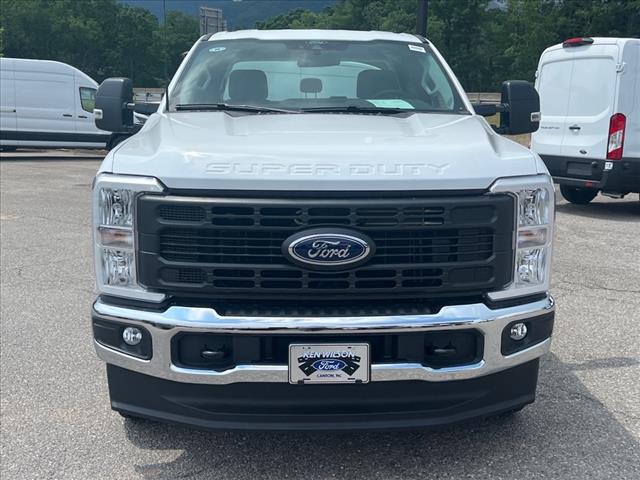 2025 Ford F-350 Super Duty XL
