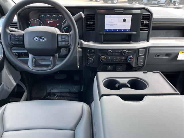 2025 Ford F-350 Super Duty XL