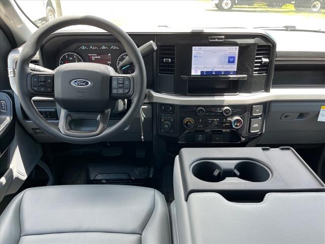 2025 Ford F-350 Super Duty XL