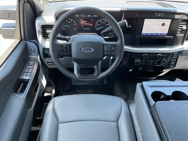 2025 Ford F-350 Super Duty XL