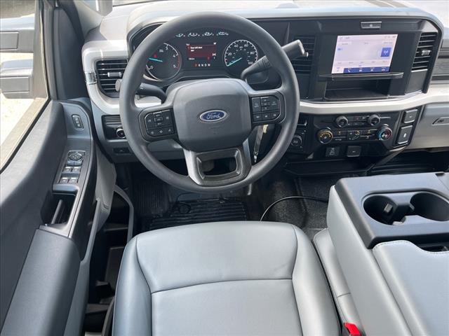 2025 Ford F-350 Super Duty XL DRW