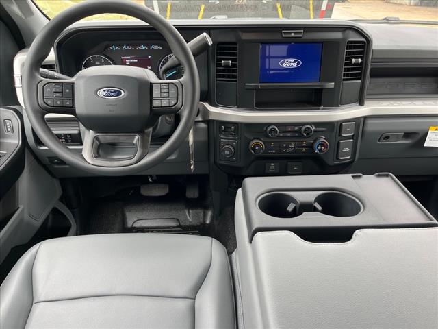 2025 Ford F-350 Super Duty XL DRW