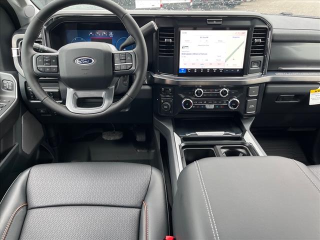 2025 Ford F-350 Super Duty Lariat DRW