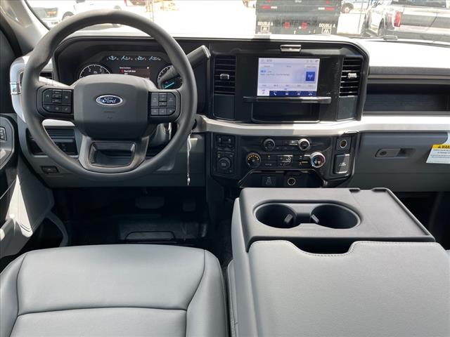 2025 Ford F-350 Super Duty XL DRW