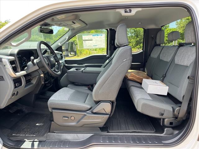 2025 Ford F-350 Super Duty XLT