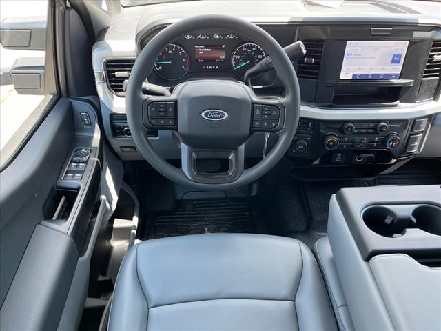 2025 Ford F-350 Super Duty XL
