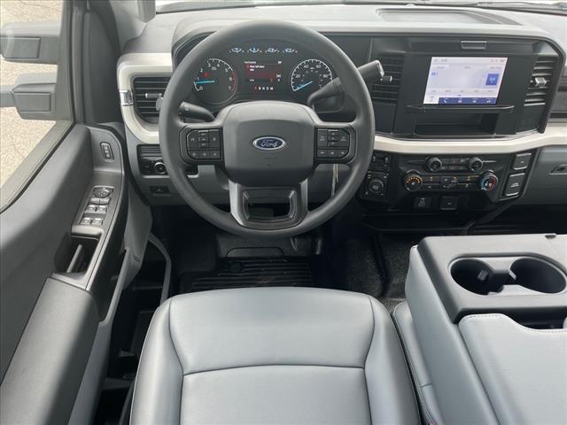 2025 Ford F-350 Super Duty XL