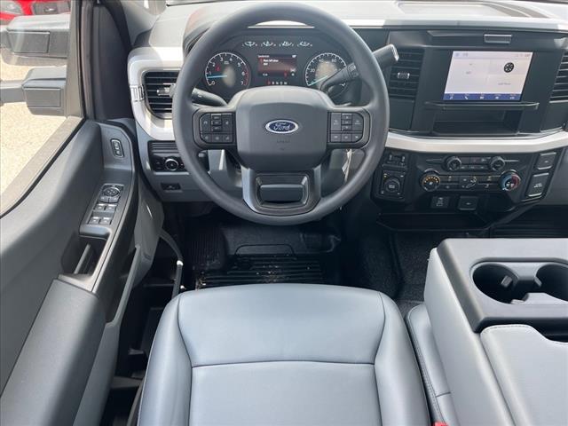 2025 Ford F-350 Super Duty XL