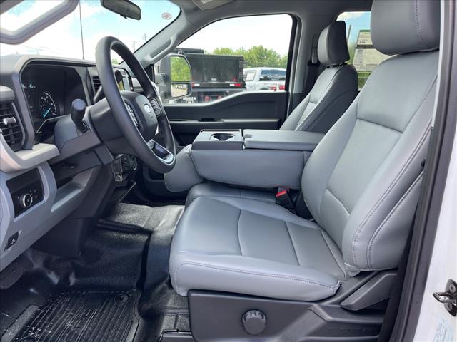2025 Ford F-350 Super Duty XL