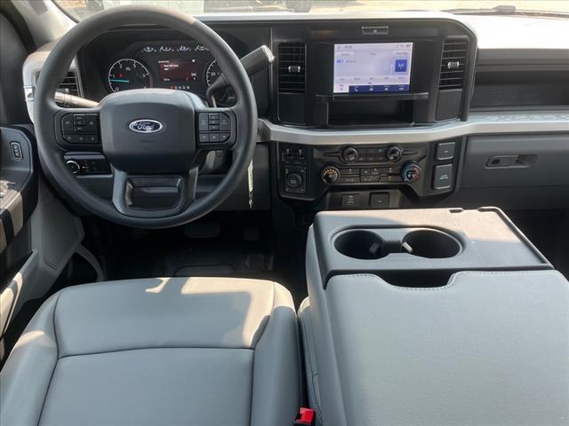 2025 Ford F-350 Super Duty XL
