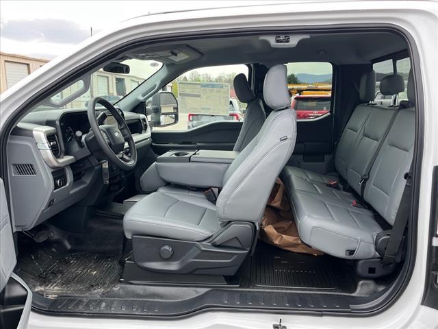 2025 Ford F-350 Super Duty XL DRW