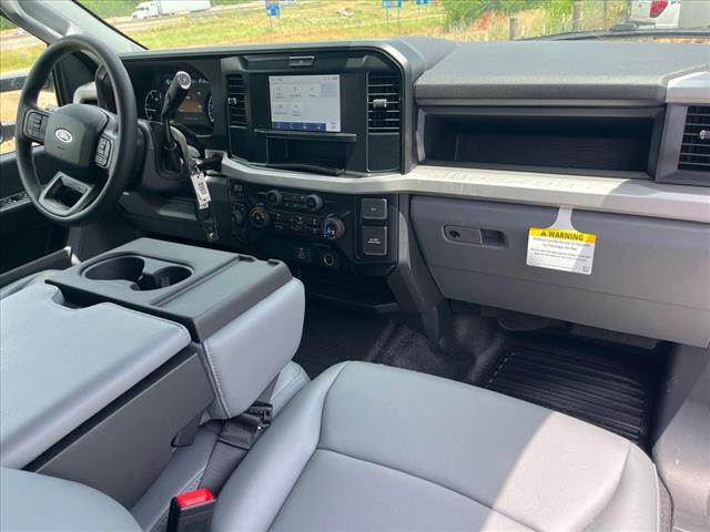 2025 Ford F-350 Super Duty XL DRW