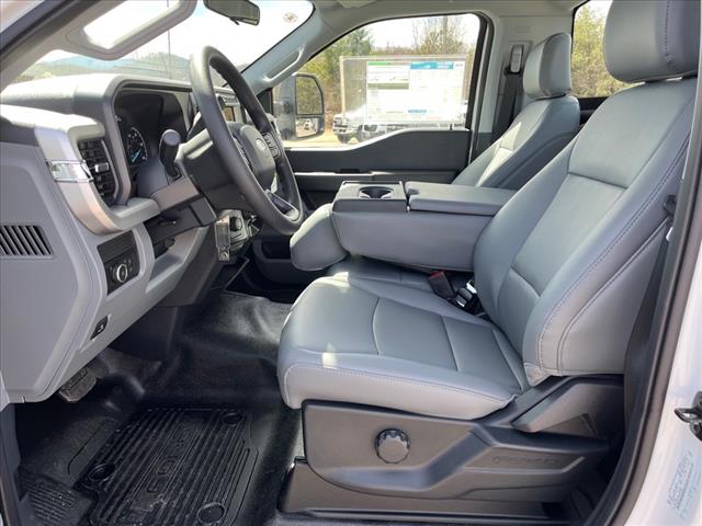 2025 Ford F-350 Super Duty XL DRW