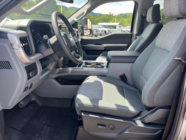 2025 Ford F-550SD XLT DRW