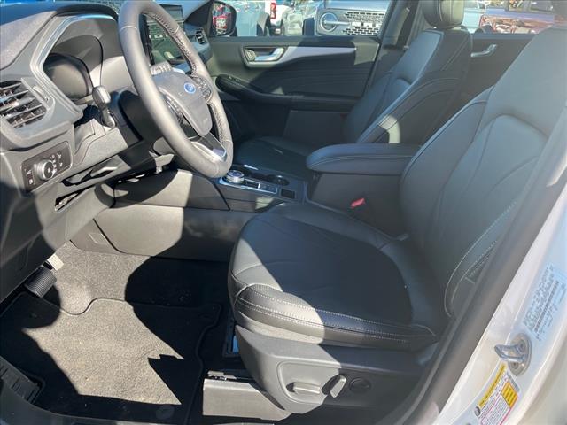 2025 Ford Escape Plug-In Hybrid Base