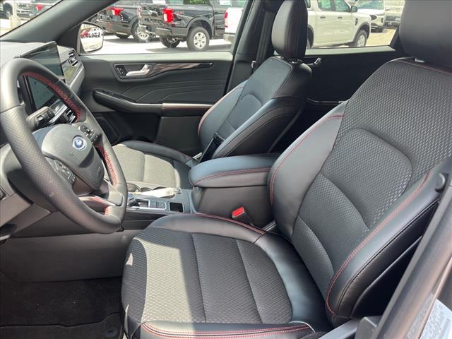 2025 Ford Escape Hybrid ST-Line Elite