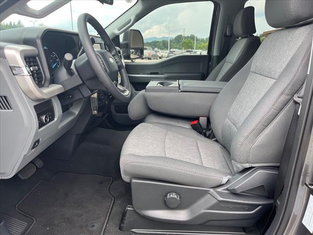 2025 Ford F-250 Super Duty XL