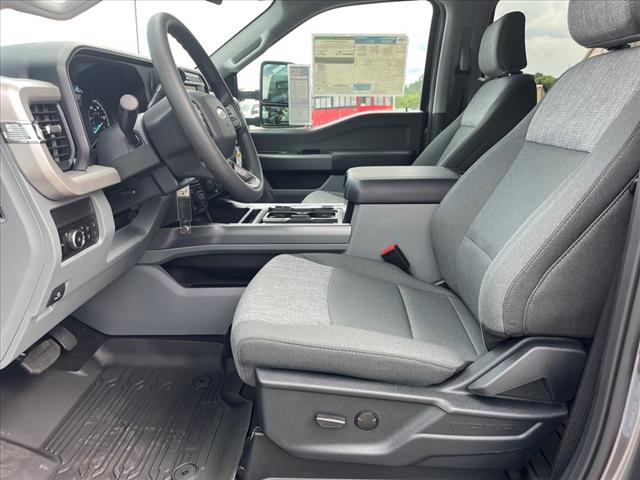 2025 Ford F-350 Super Duty XLT