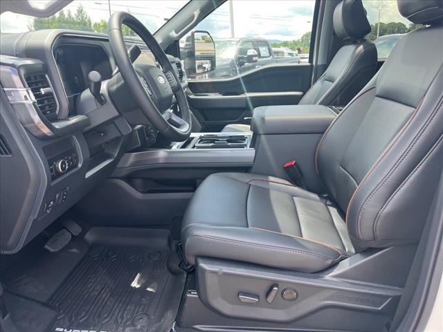 2025 Ford F-350 Super Duty Lariat