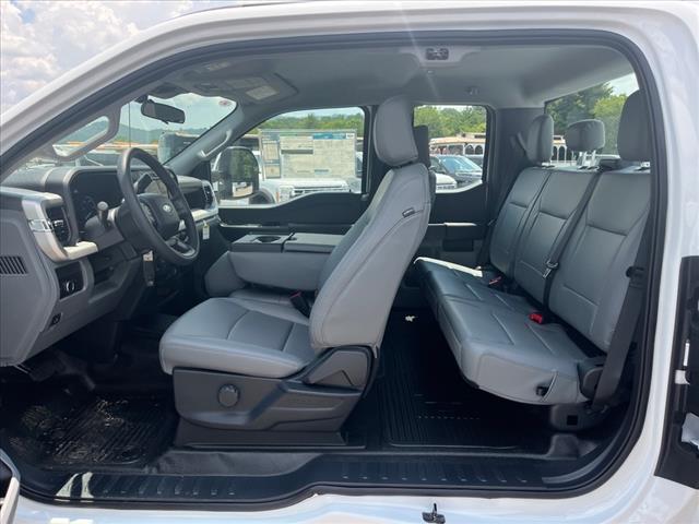 2025 Ford F-350 Super Duty XL