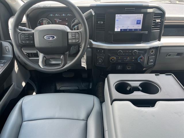 2025 Ford F-350 Super Duty XL