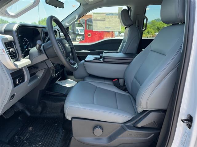 2025 Ford F-350 Super Duty XL