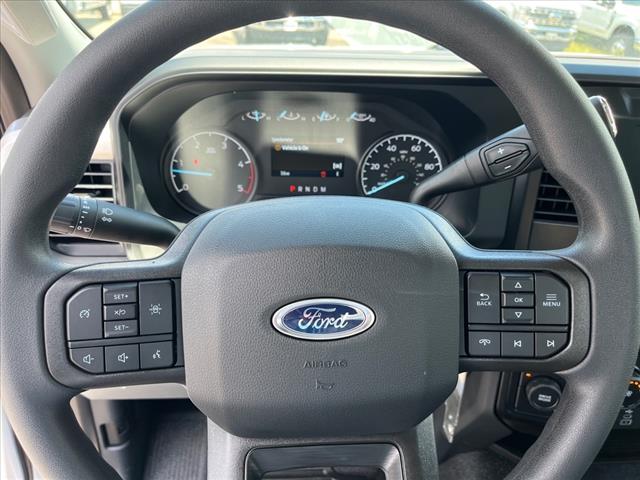 2025 Ford F-600SD 