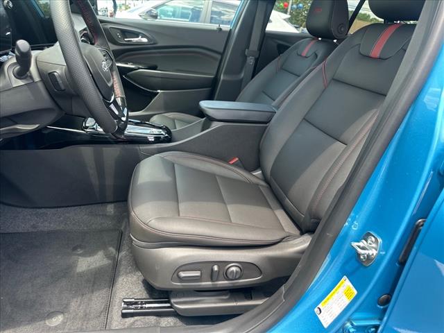 2025 Chevrolet Trax RS