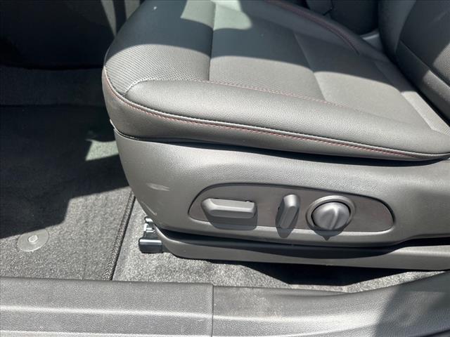 2025 Chevrolet Trax RS