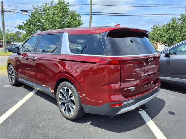 2024 Kia Carnival EX