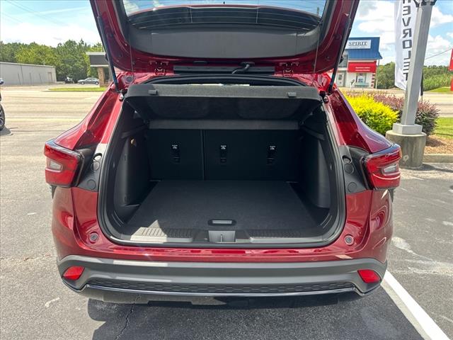 2025 Chevrolet Trax RS