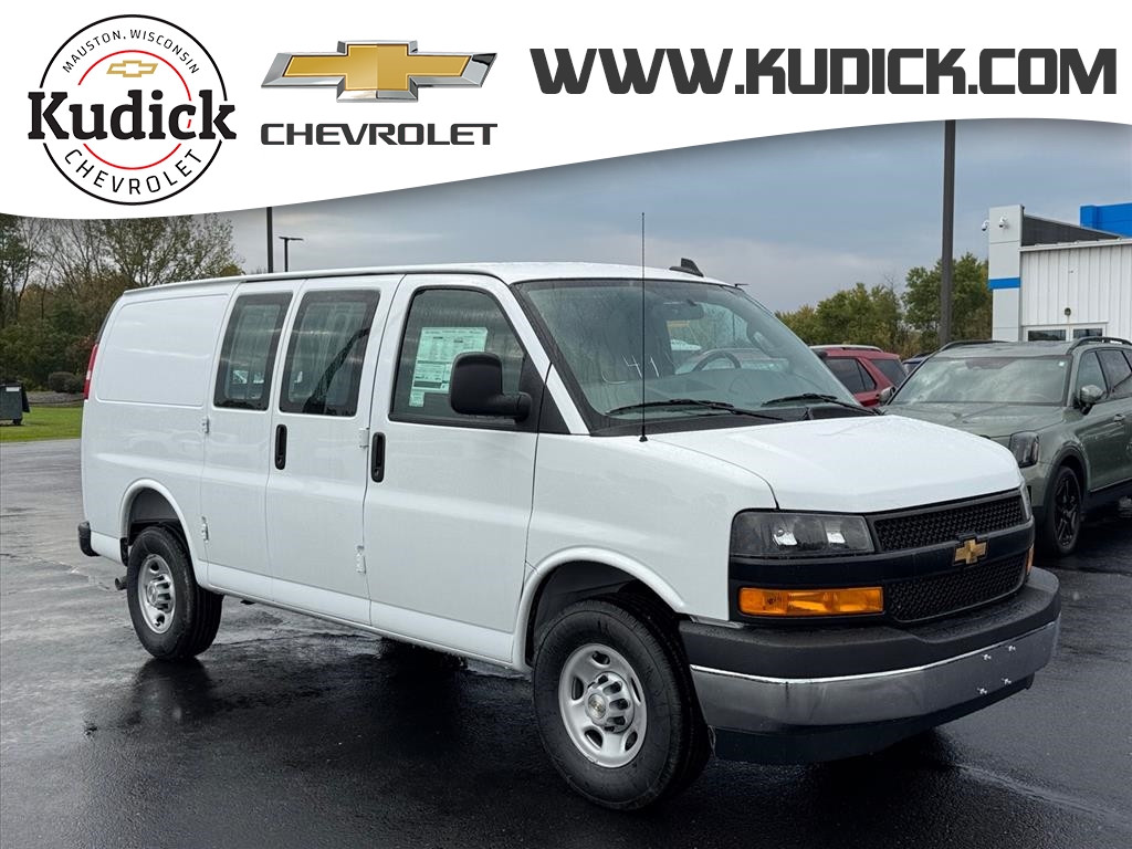2025 Chevrolet Express 3500