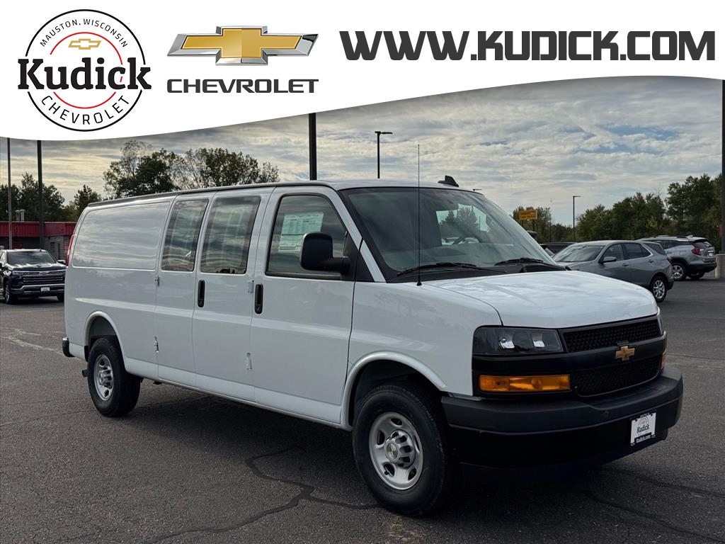 2025 Chevrolet Express 3500