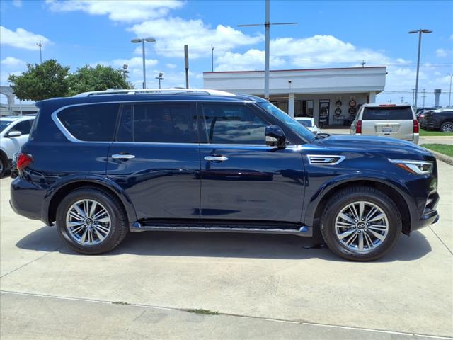 2021 INFINITI QX80 LUXE