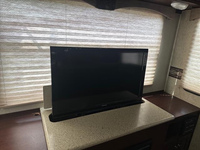 2013 HeartLand Elkridge 34TSRE