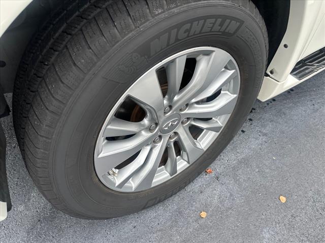 2017 INFINITI QX80 Base