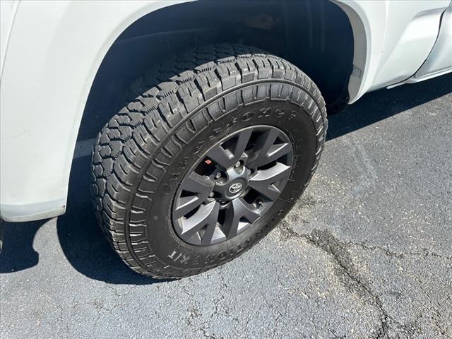 2020 Toyota Tacoma SR5 V6