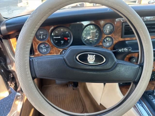 1986 Jaguar XJ-Series XJ6 Vanden Plas