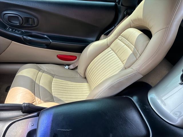 2002 Chevrolet Corvette Base