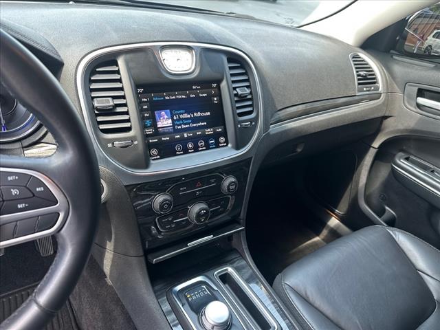 2018 Chrysler 300 Touring L