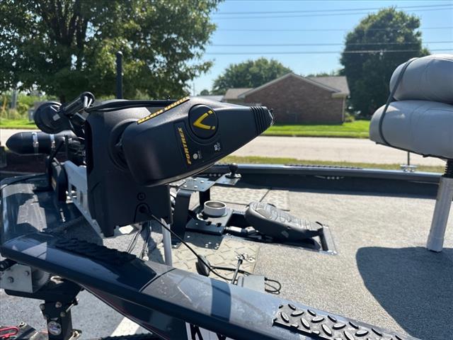 2014 Tracker Pro Team 190 TX