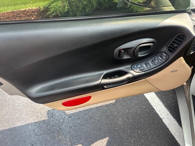 2002 Chevrolet Corvette Base