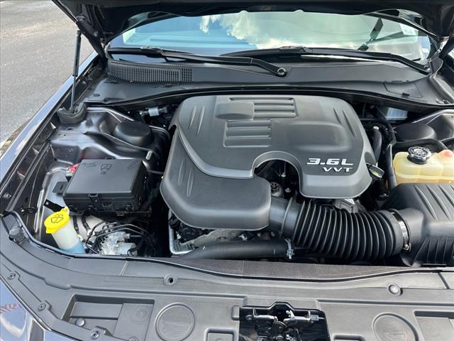 2018 Chrysler 300 Touring L