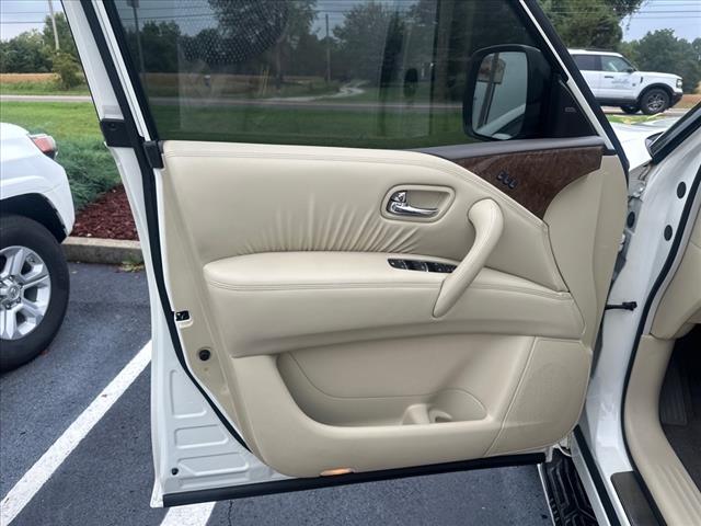 2017 INFINITI QX80 Base